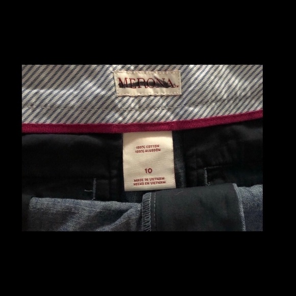 Merona  size 10 lightweight denim look shorts with pockets and give - Picture 3 of 4